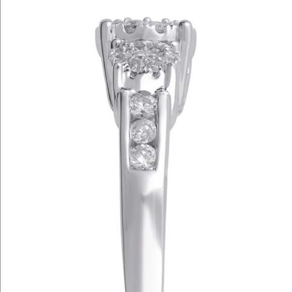 Ring - Picture 7 of 7